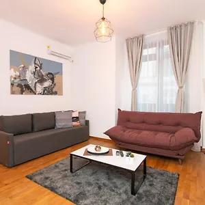 Appartamento Enjoy Beauty Of From Lovely, Bucarest
